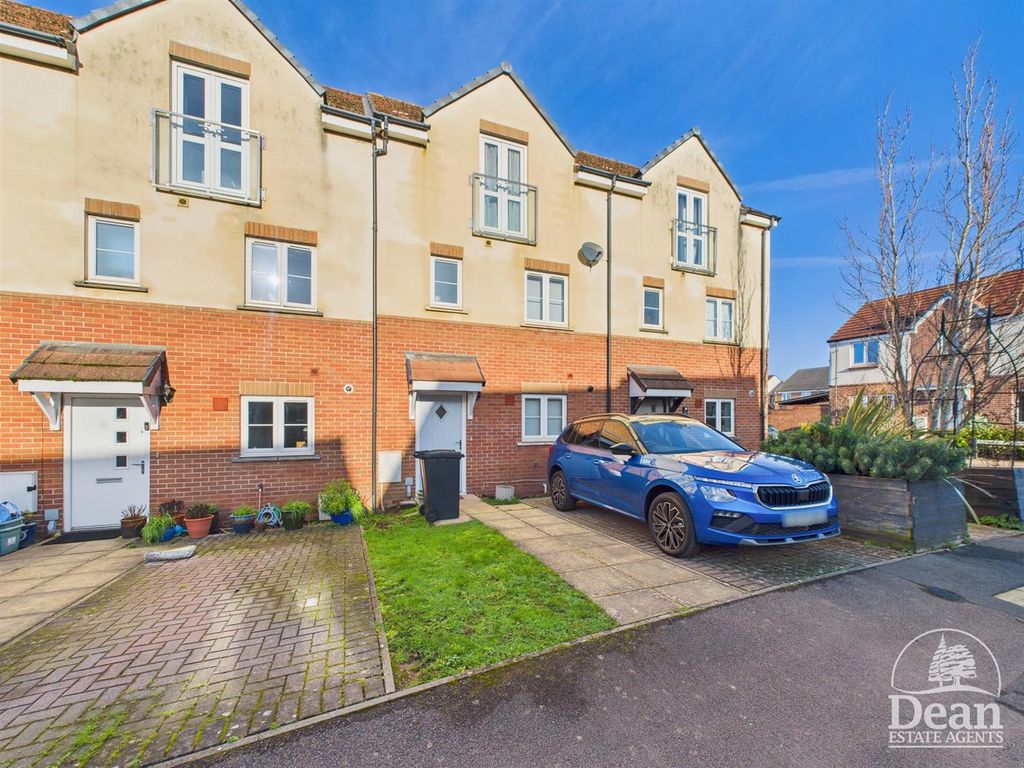 Property photo 1 of 16