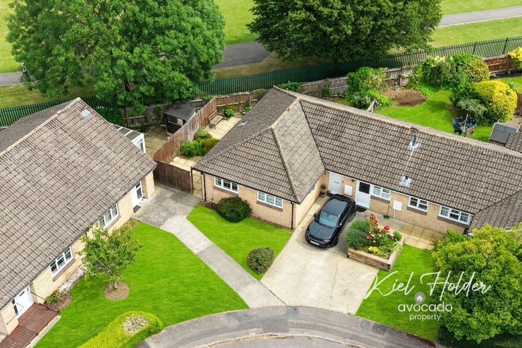 Property photo 1 of 19 5221600