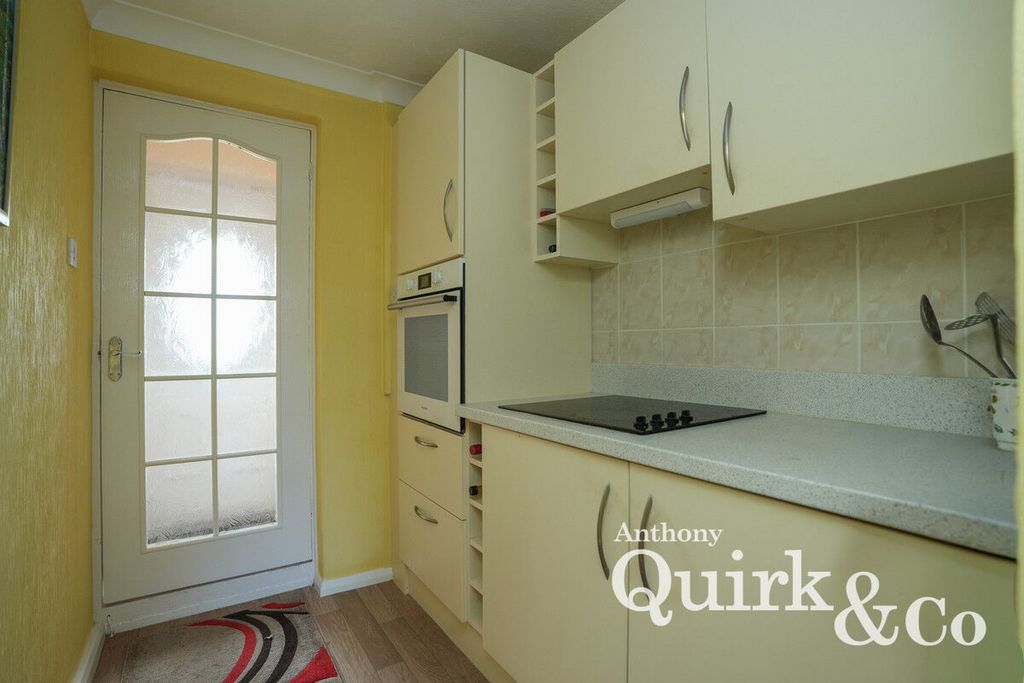 Property photo 3 of 10