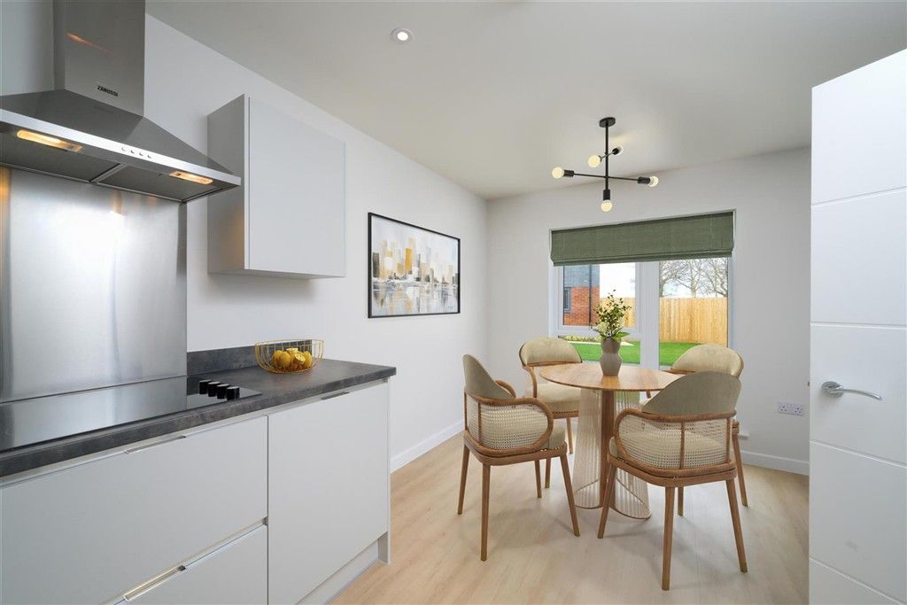 Property photo 3 of 7 Dining Area