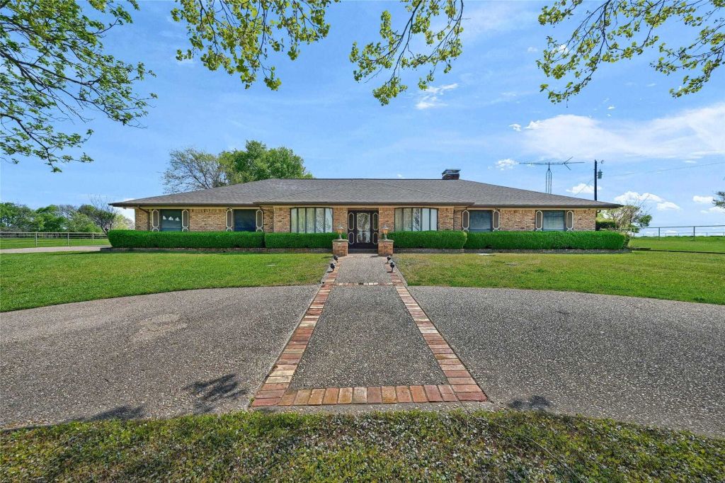 Property photo 2 of 26 <Alttext/>