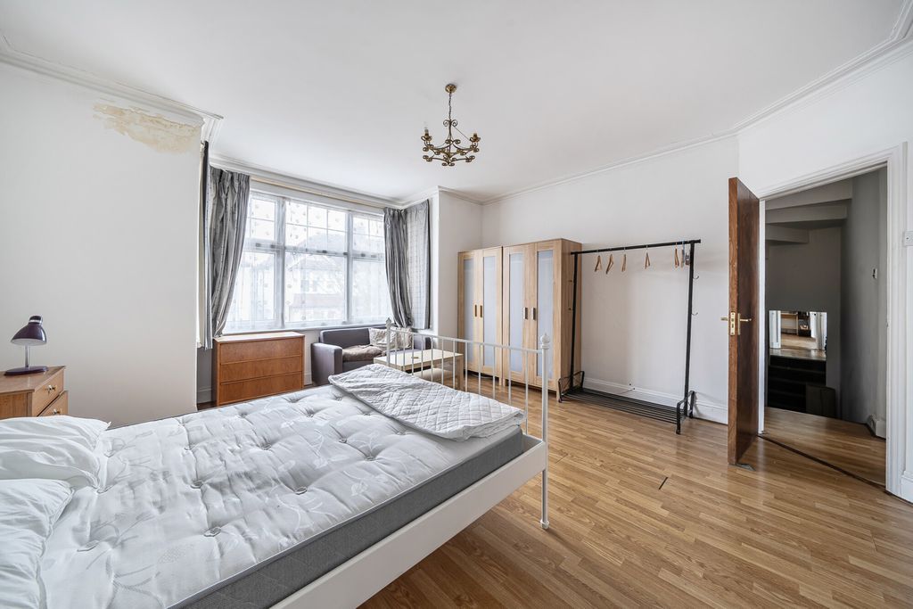 Property photo 3 of 19 1429506-16-69B2E2...