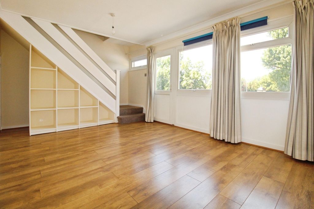 Property photo 3 of 27 Pbox-Img.Jpg