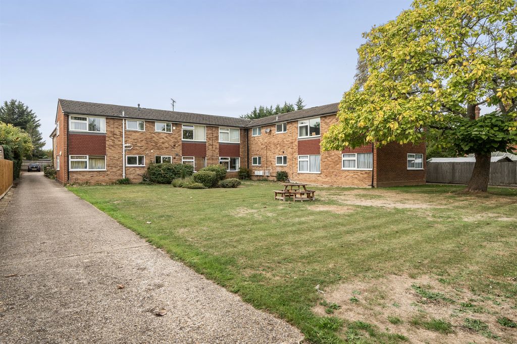 Property photo 1 of 12