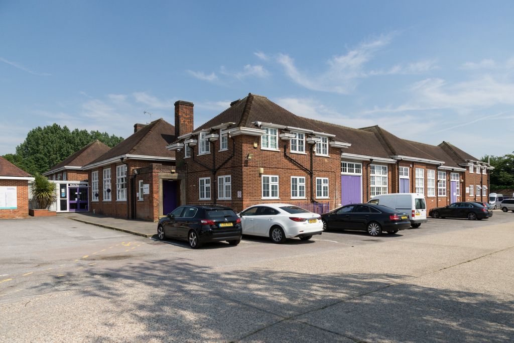 Property photo 1 of 8 Photo 2