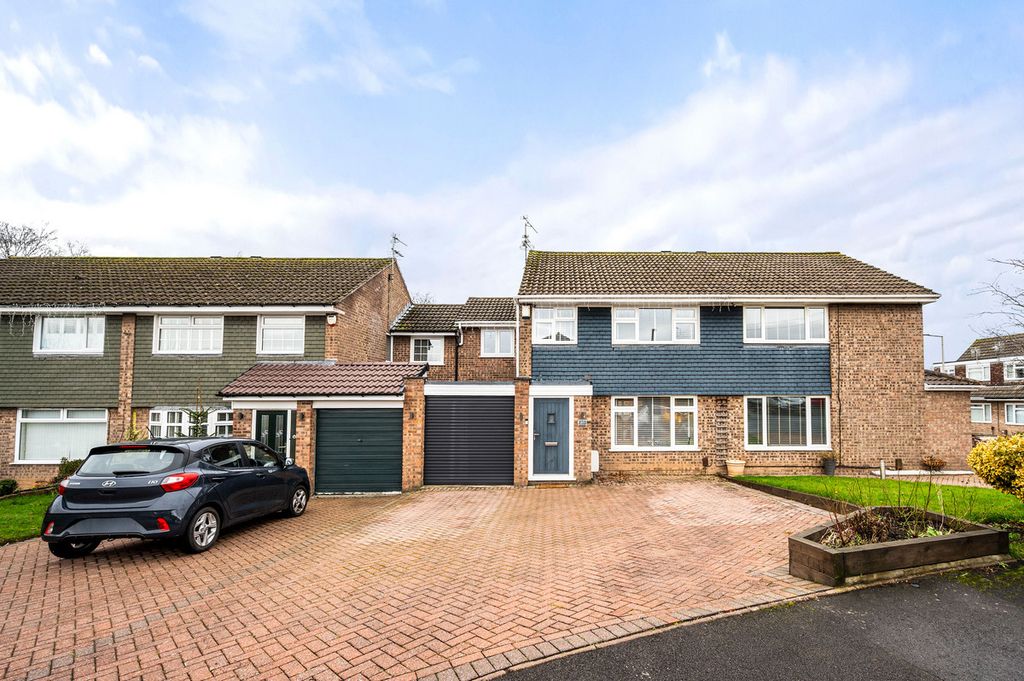 Property photo 1 of 24