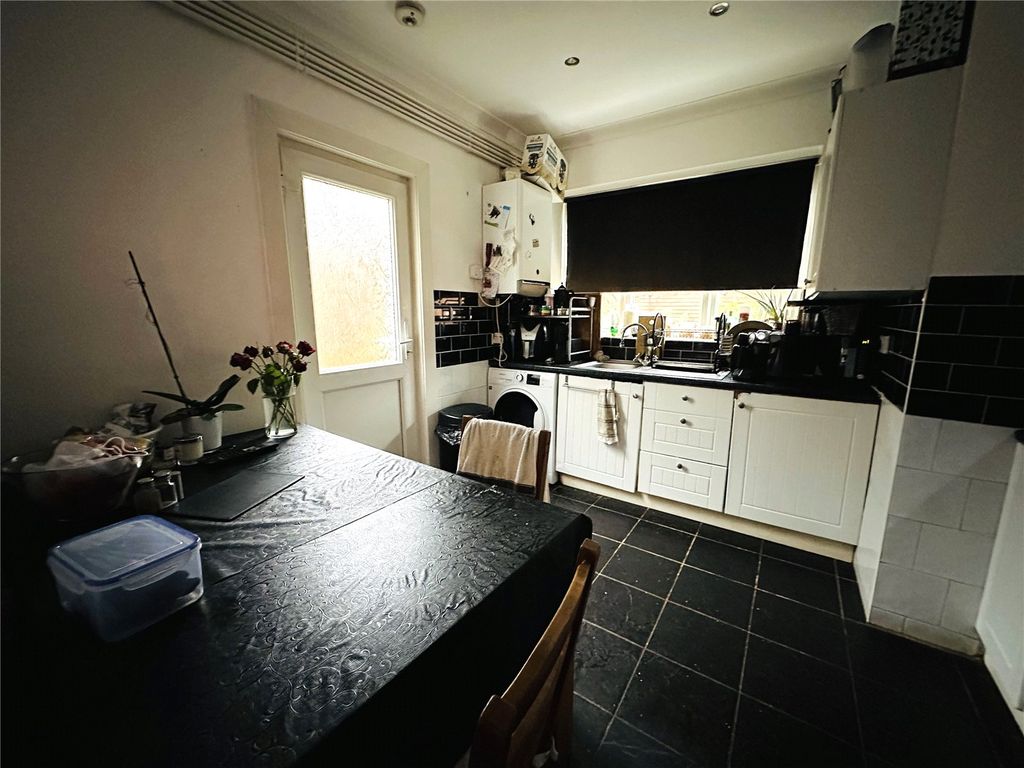 Property photo 3 of 7 Picture No. 09