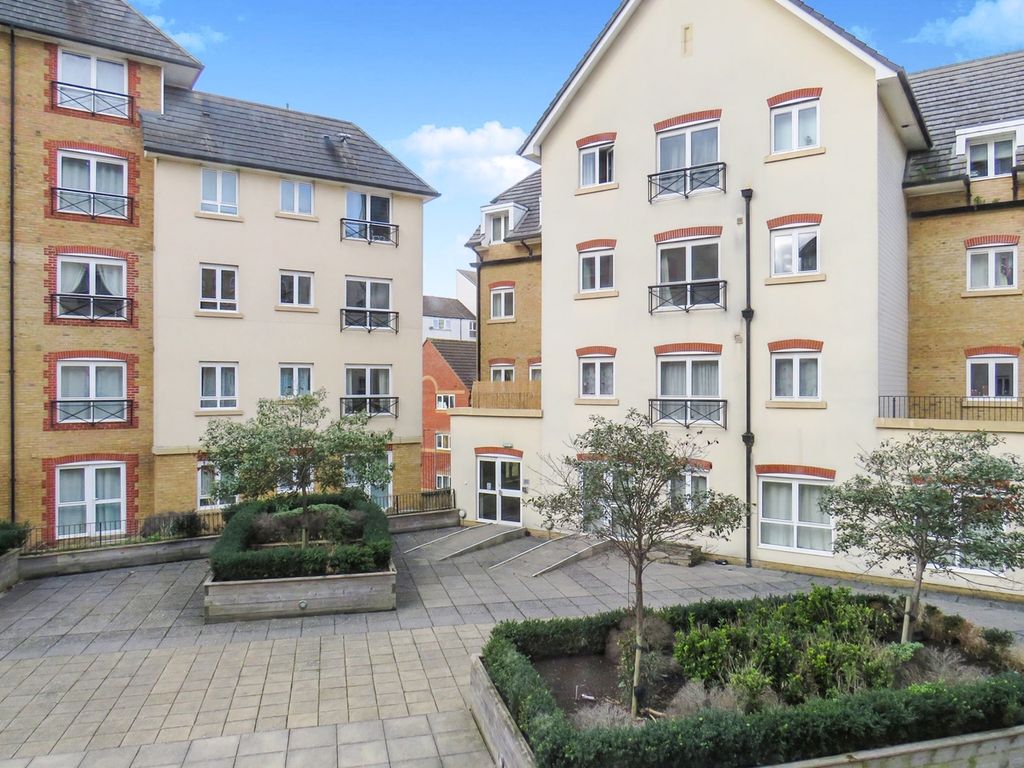 Property photo 1 of 8