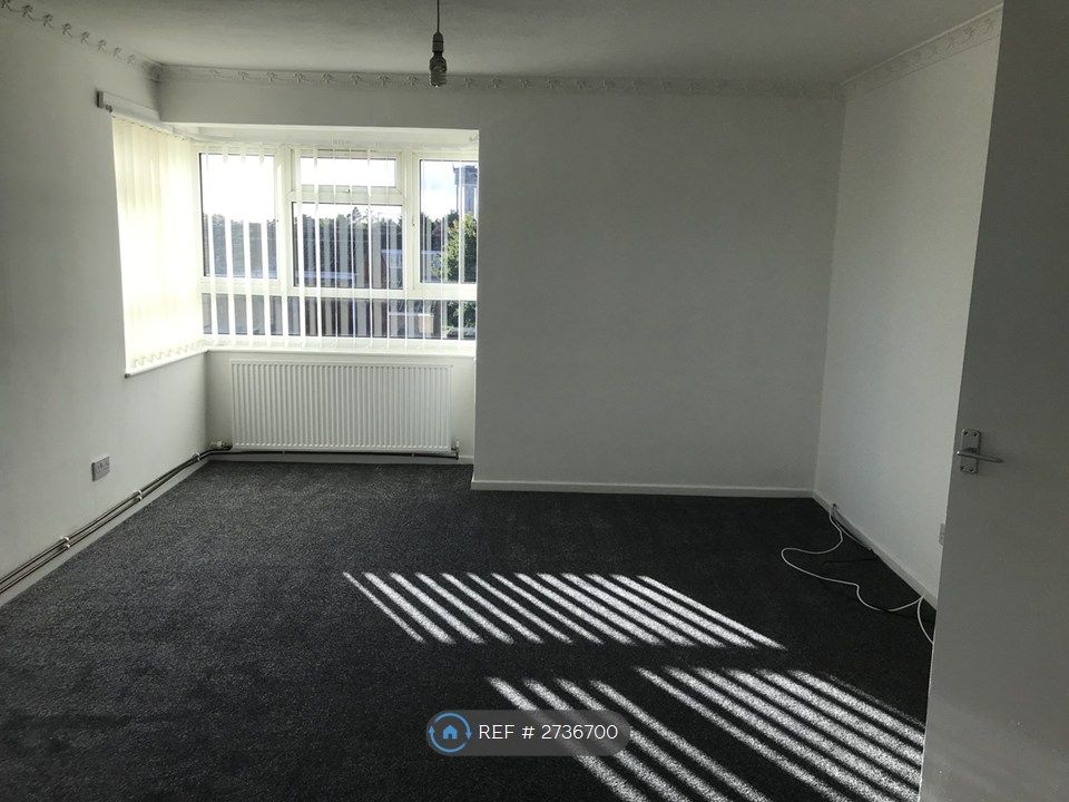 Property photo 1 of 12 Living Room 1