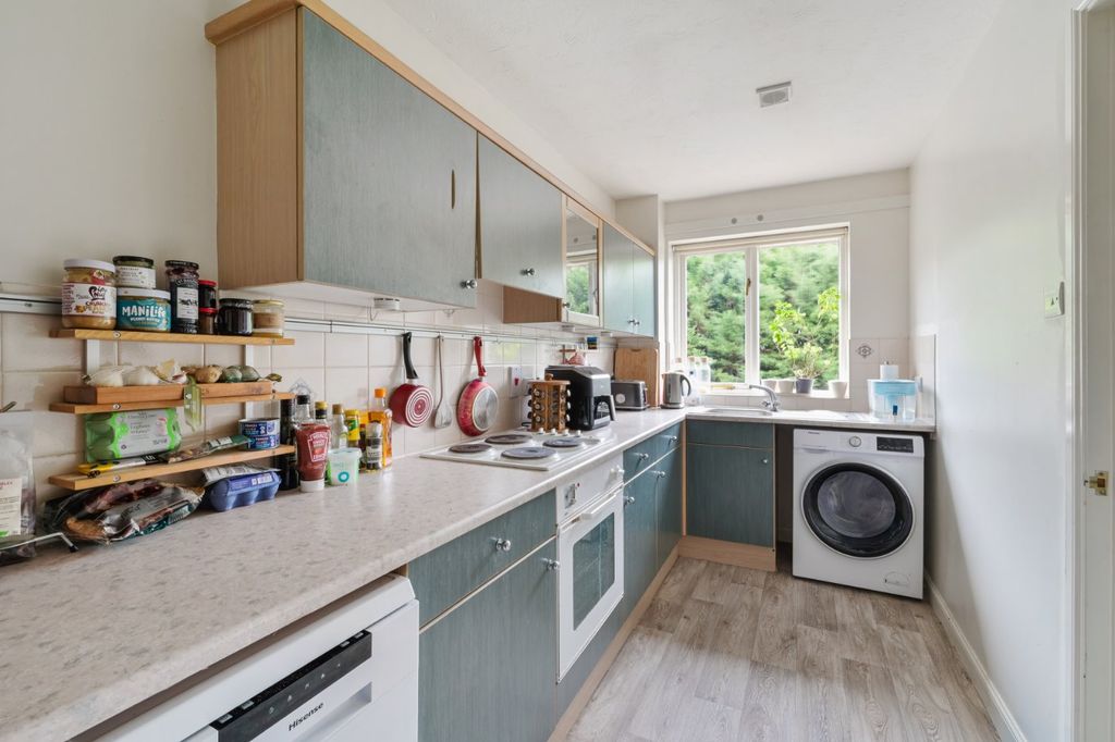 Property photo 1 of 12 Picture No. 11