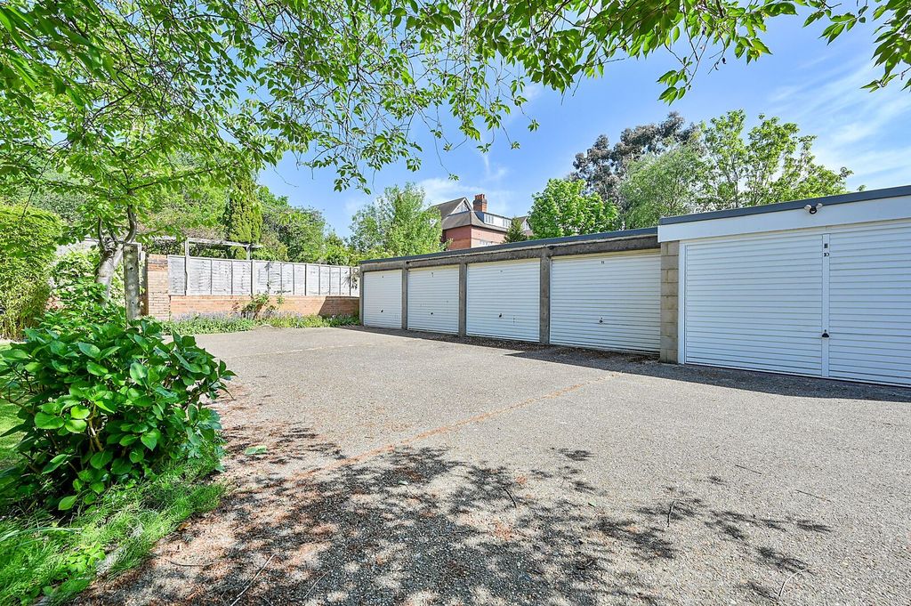 Property photo 2 of 3