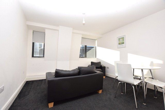 Property photo 2 of 7 Lounge