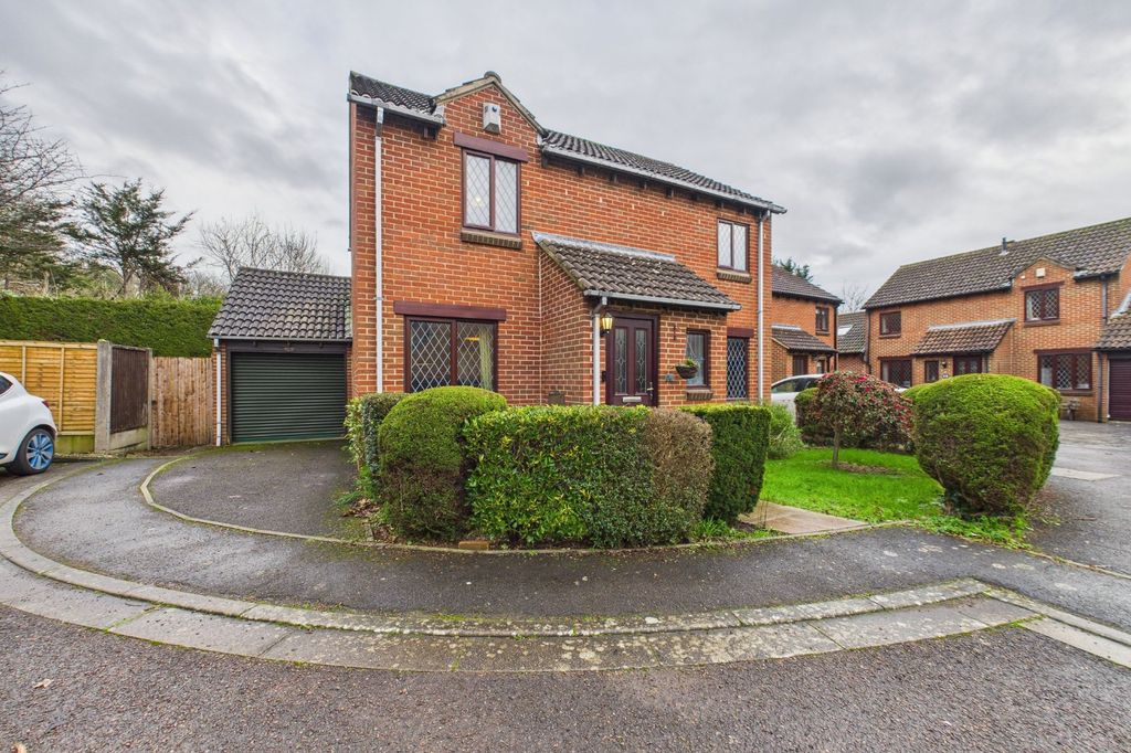 Property photo 1 of 14 Front