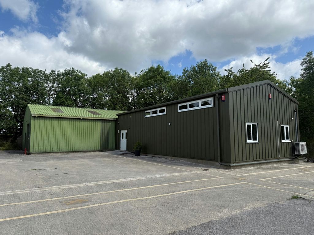 Property photo 3 of 5 1.Jpg