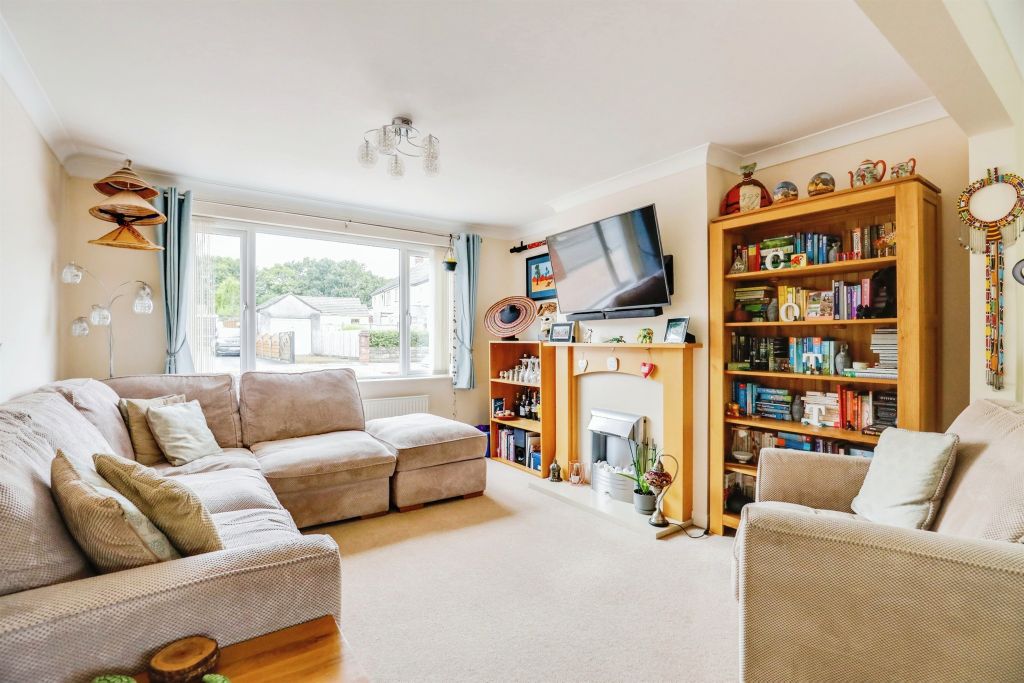 Property photo 3 of 23