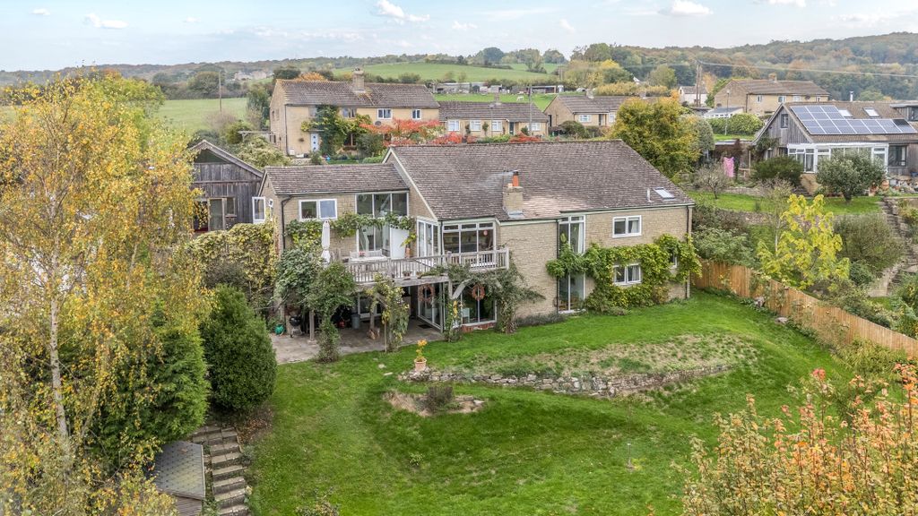 Property photo 1 of 31