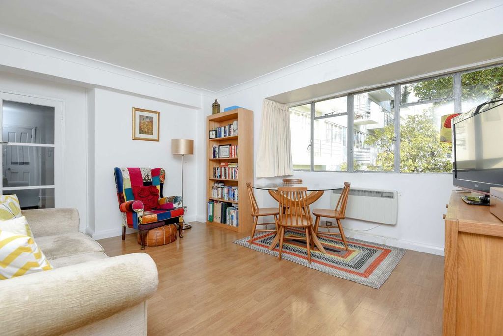 Property photo 3 of 4