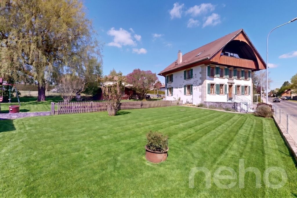 Property photo 1 of 12