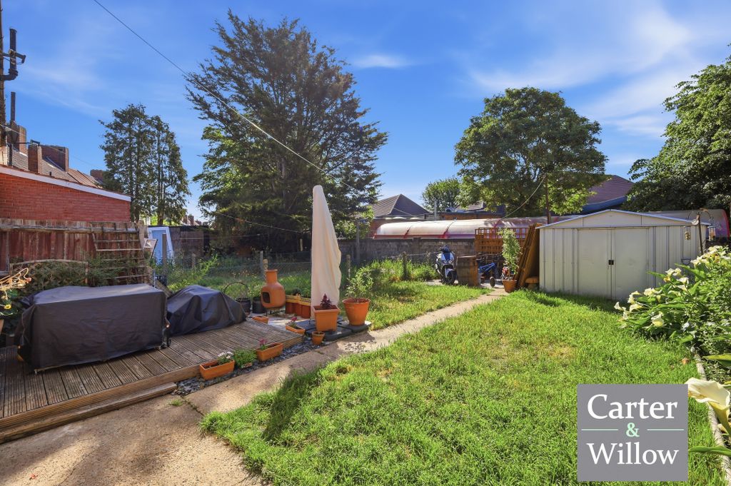 Property photo 2 of 14