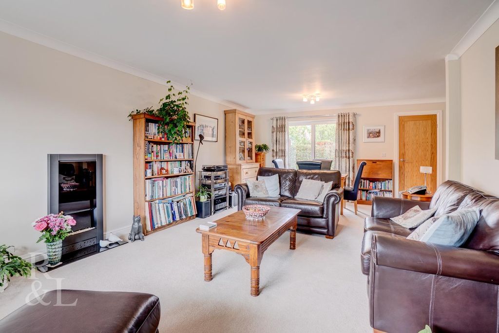 Property photo 2 of 21 Batched (14).Jpg