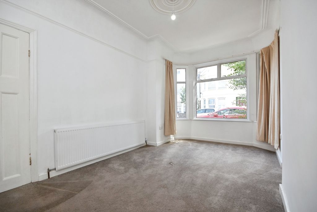 Property photo 3 of 18 Reception Room