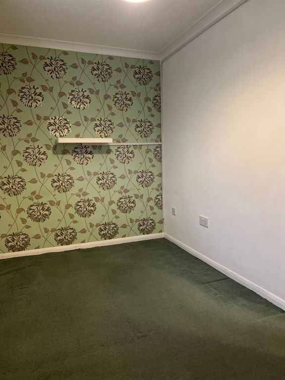 Property photo 3 of 7 Gallery