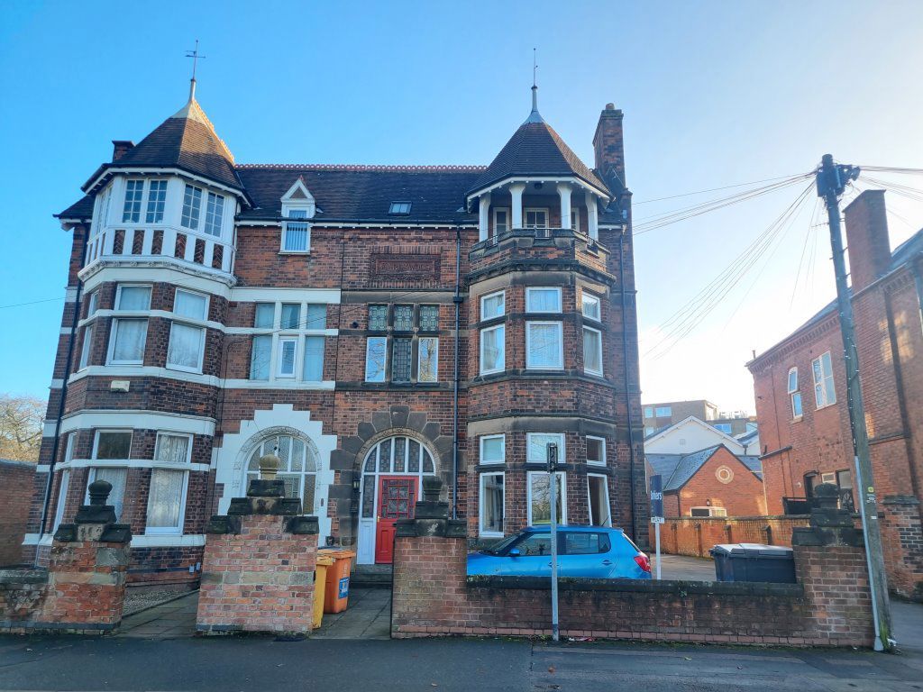 Property photo 2 of 19