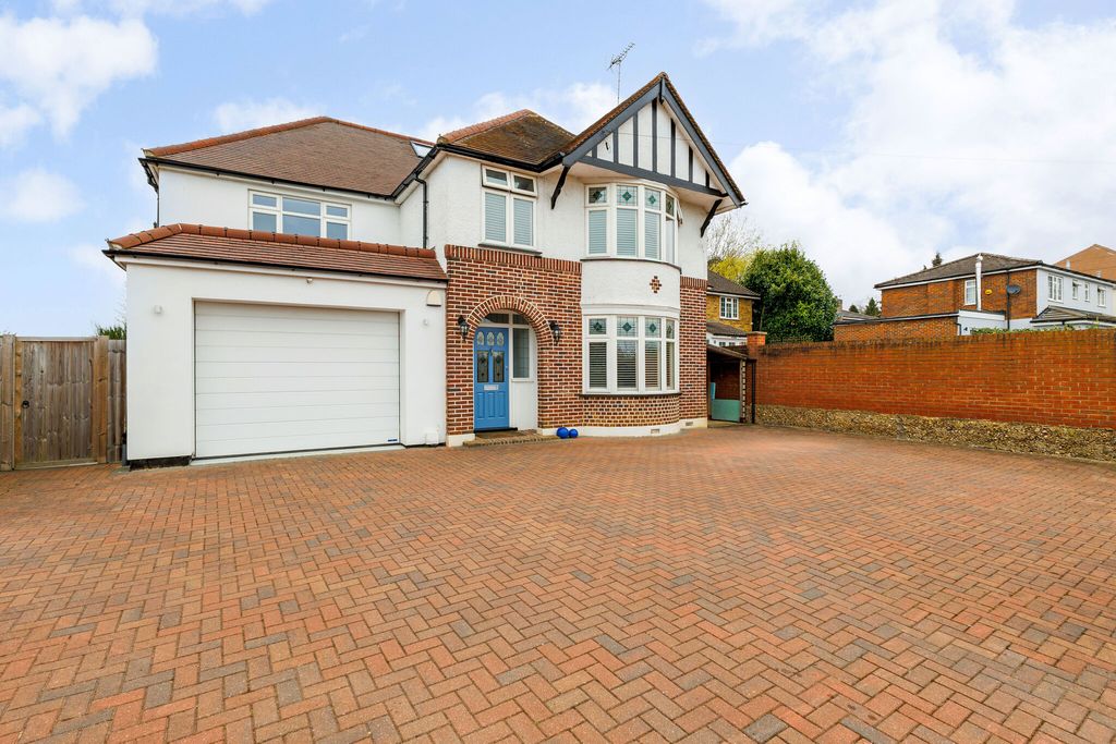 Property photo 1 of 25