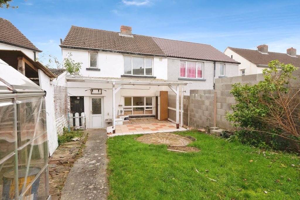 Property photo 2 of 16