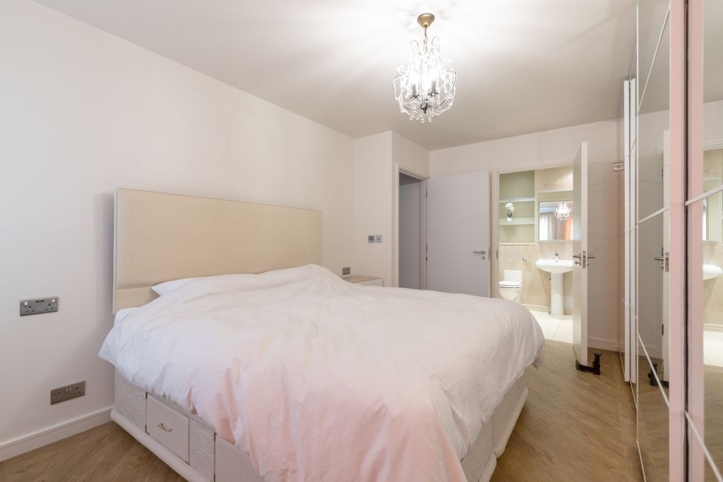 Property photo 3 of 14 Chambers Street 2...