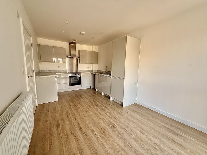 Property photo 3 of 20 Photo 27