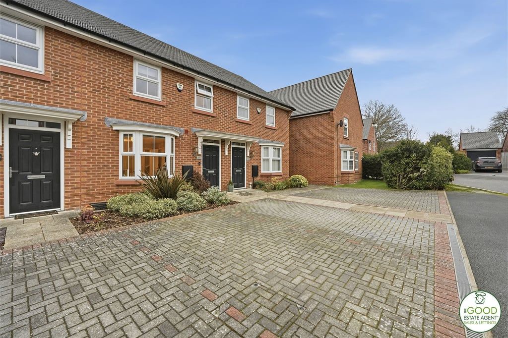 Property photo 2 of 28