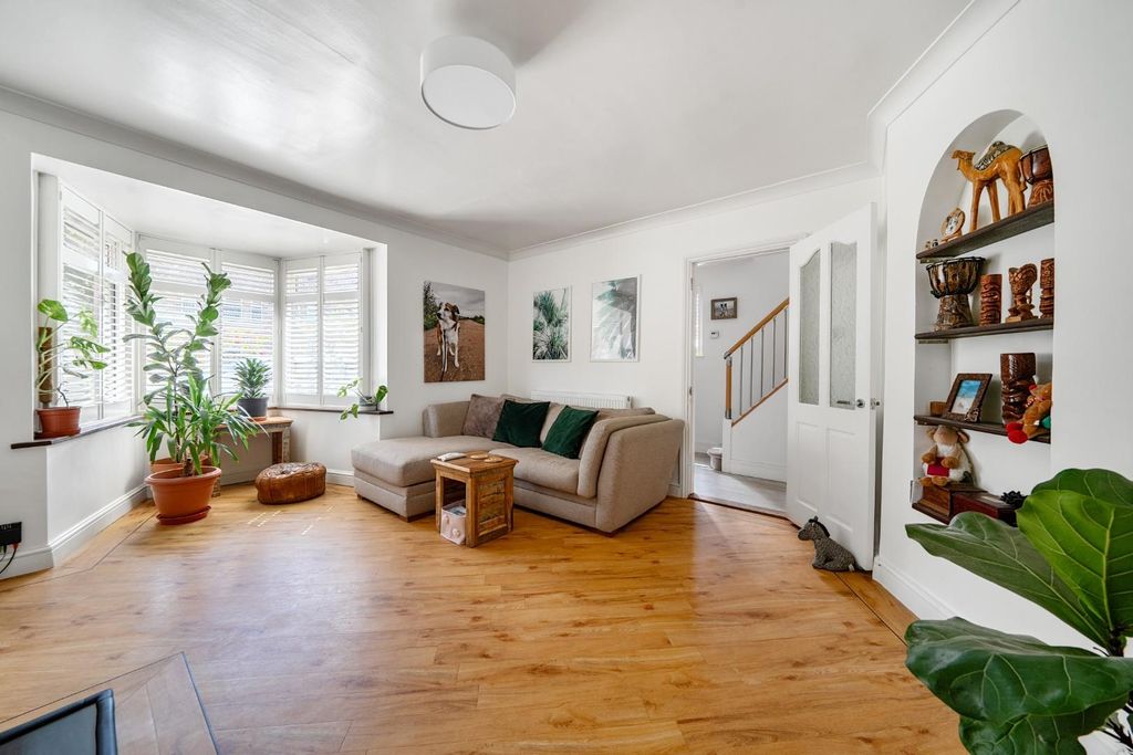 Property photo 3 of 18 1471271-14-6A2832E469Da6.Jpg