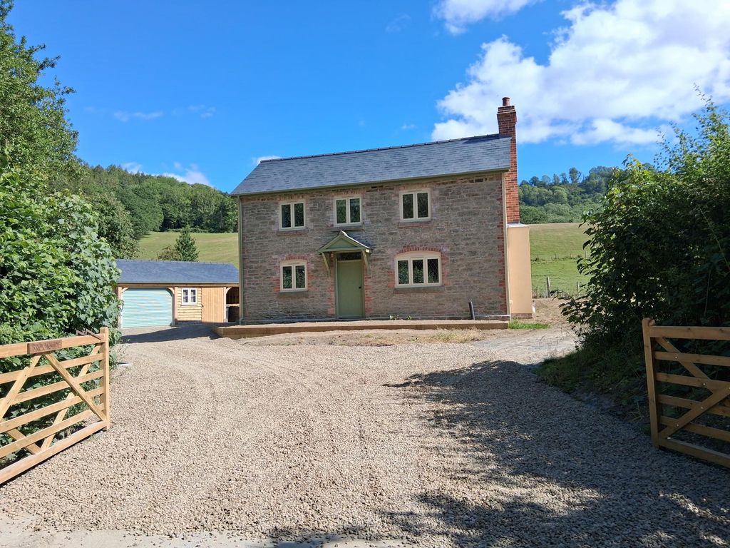 Property photo 1 of 24
