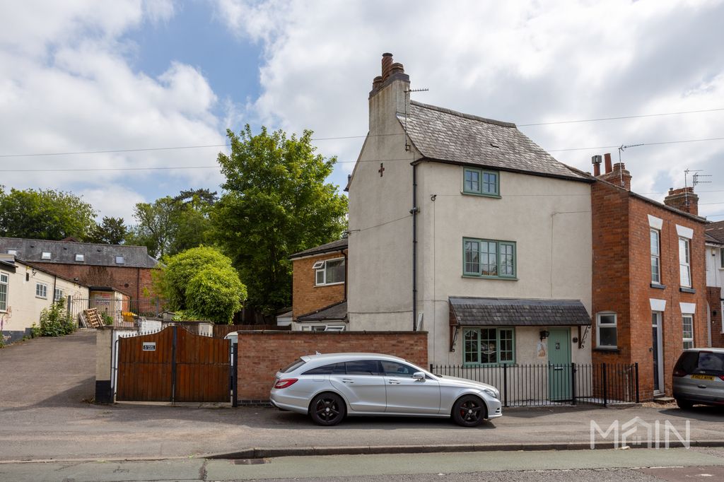 Property photo 1 of 23