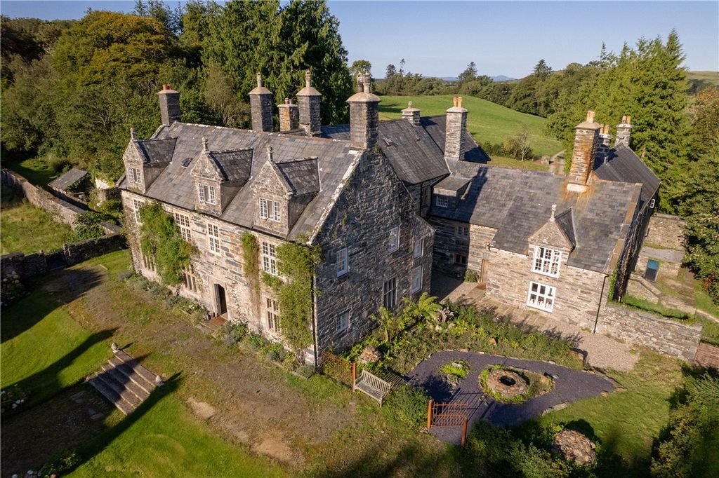 Property photo 1 of 70 Picture No. 75