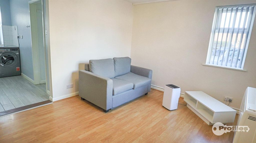 Property photo 3 of 9 Img_9624.Jpg