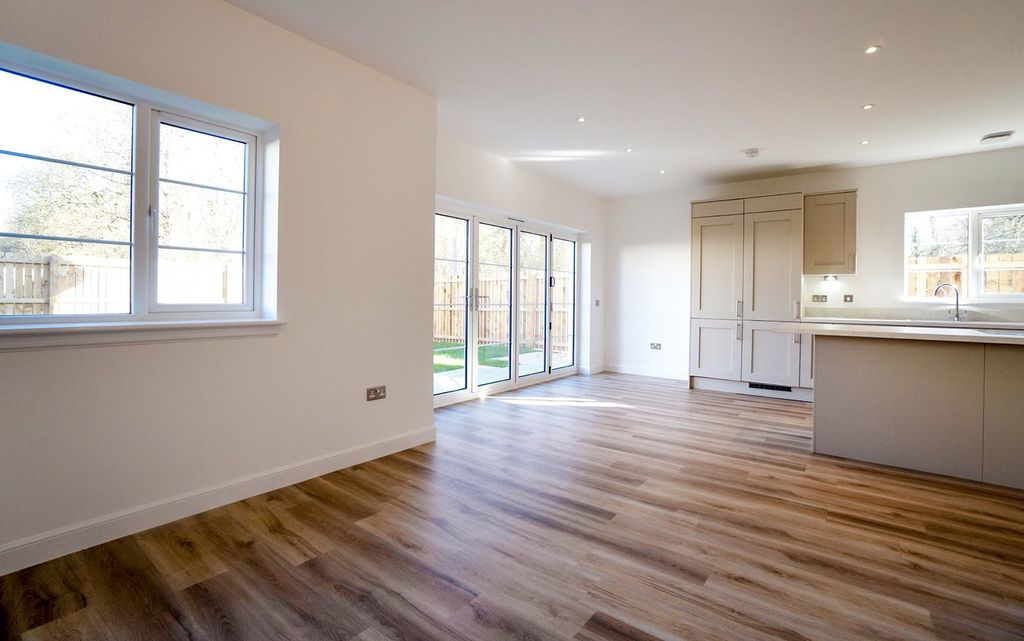 Additional image 5 of 5 bed villa for saleLochlibo Road, Irvine KA11