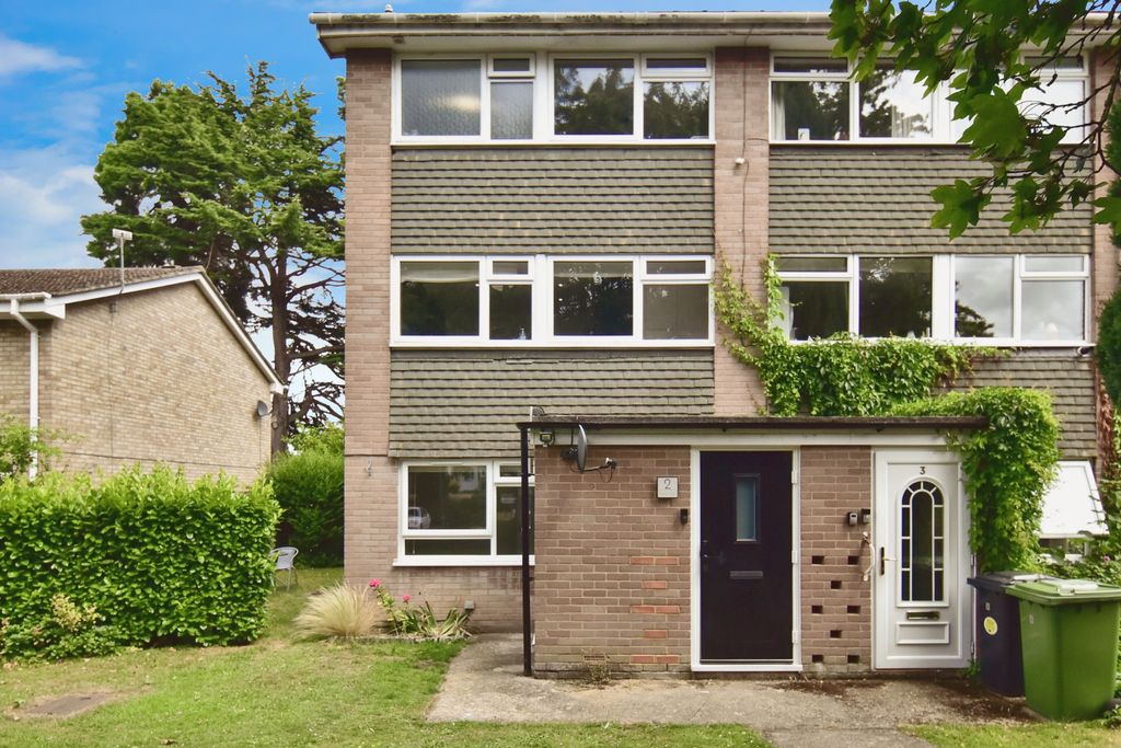 Property photo 2 of 15