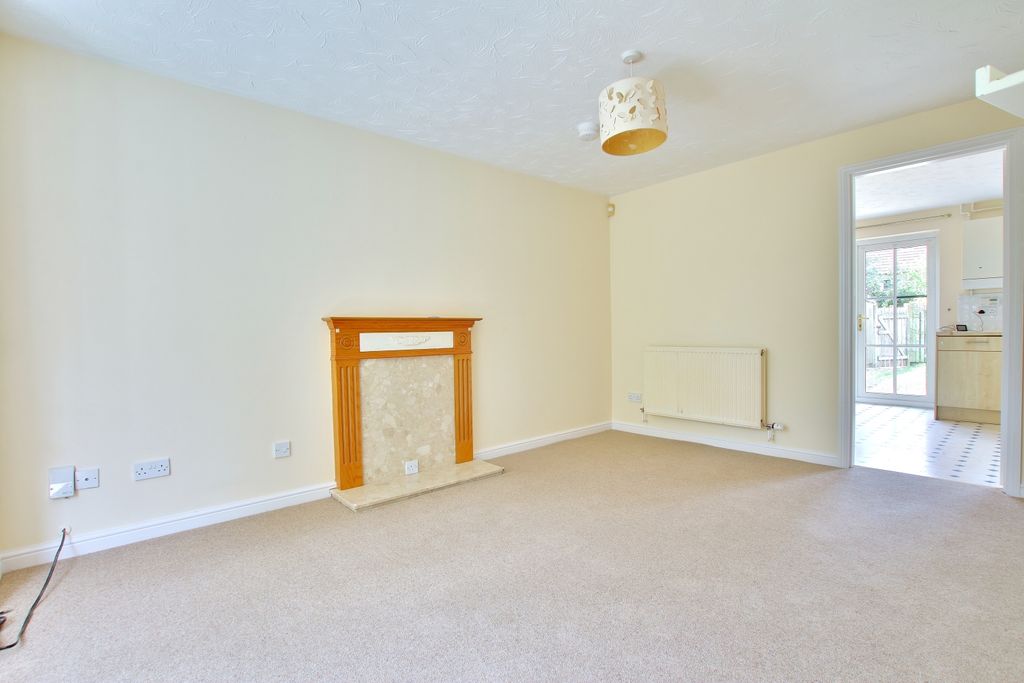 Property photo 3 of 11 Img_4907-Img_4909