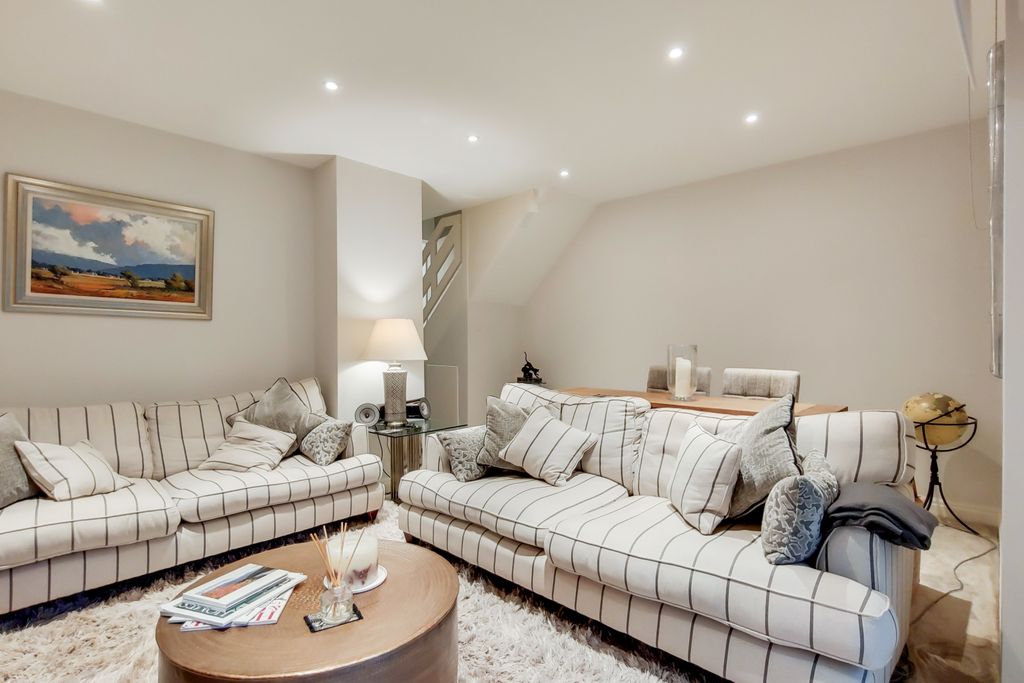 Property photo 3 of 11 Picture No. 03