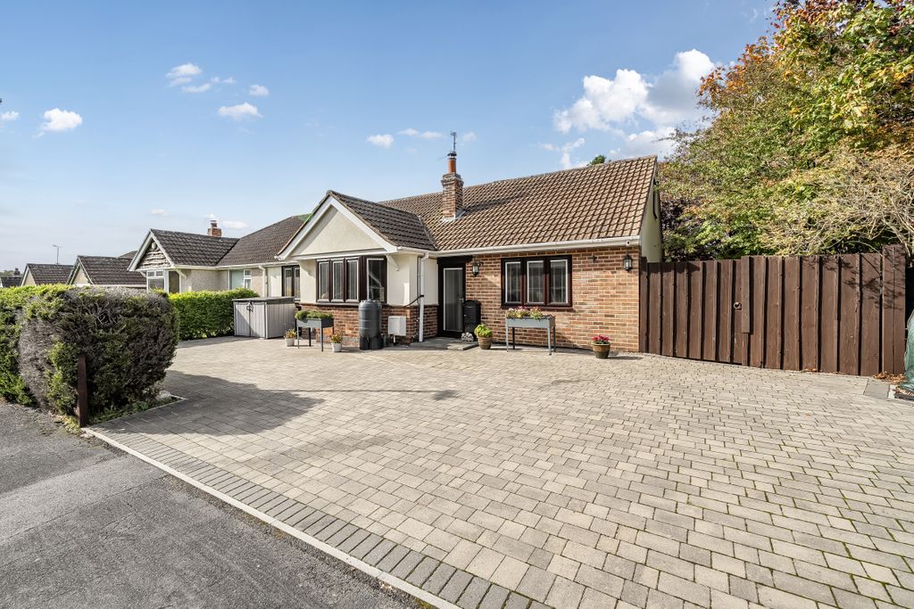 Property photo 1 of 23 231362682168E7Cfbe88E7223