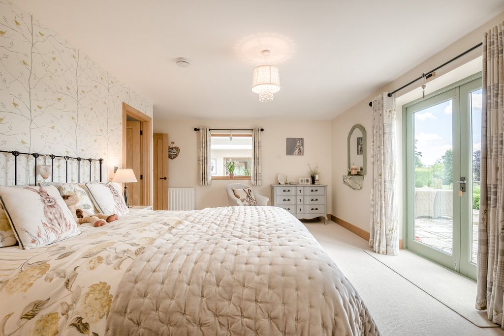 Additional image 20 of 5 bed detached house for saleOld Sodbury, Bristol BS37