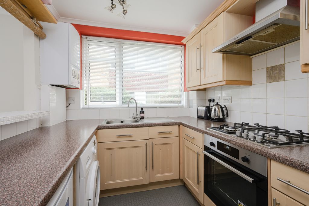 Property photo 3 of 6 Picture No. 09