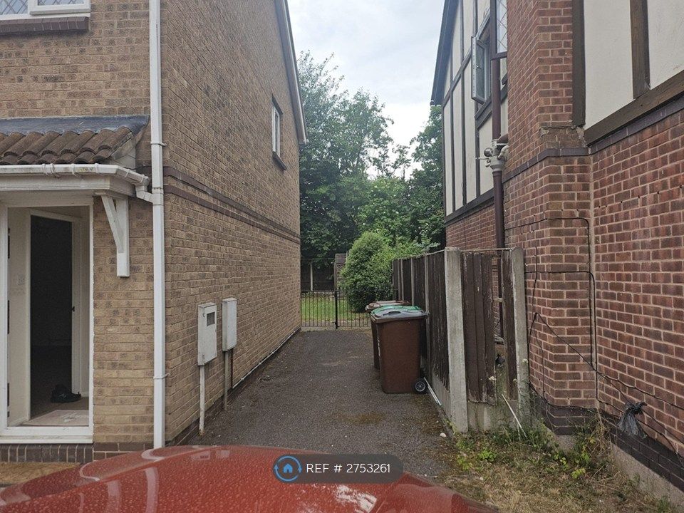 Property photo 2 of 13