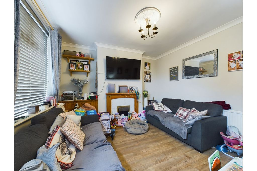 Property photo 2 of 15