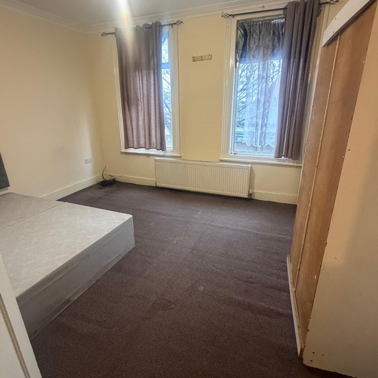 Property photo 2 of 7 Gallery