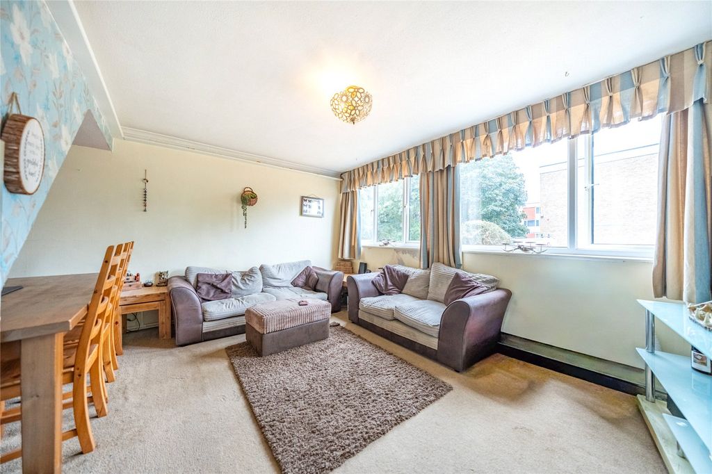 Property photo 1 of 10 Picture No. 06