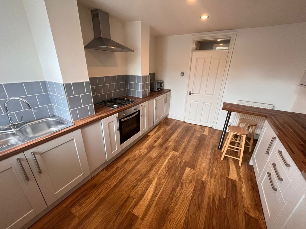Property photo 2 of 10 Picture No. 06