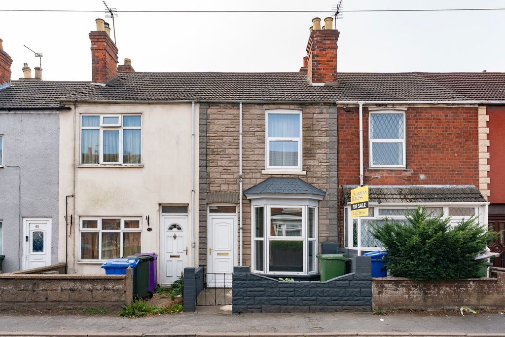 Property photo 1 of 12